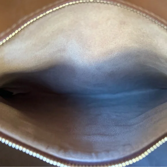 GUCCI GG Supreme Top Handle Bag - Picture 14 of 16